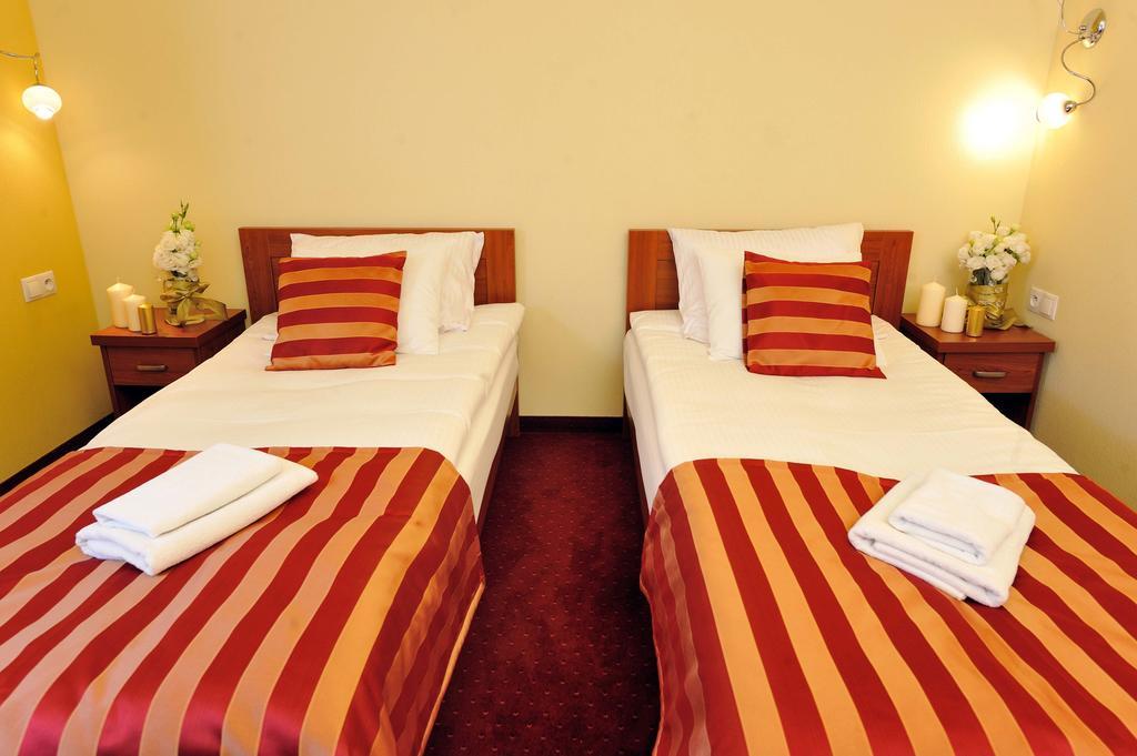 Hotel Na Bloniach Bielsko-Biala Ruang foto