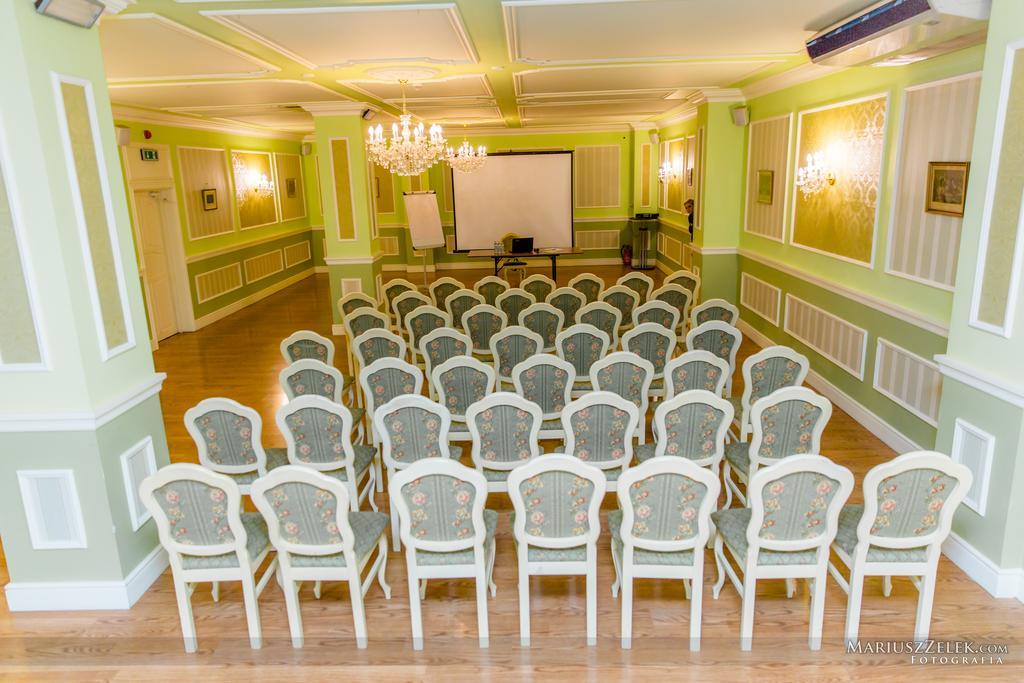 Hotel Na Bloniach Bielsko-Biala Bagian luar foto