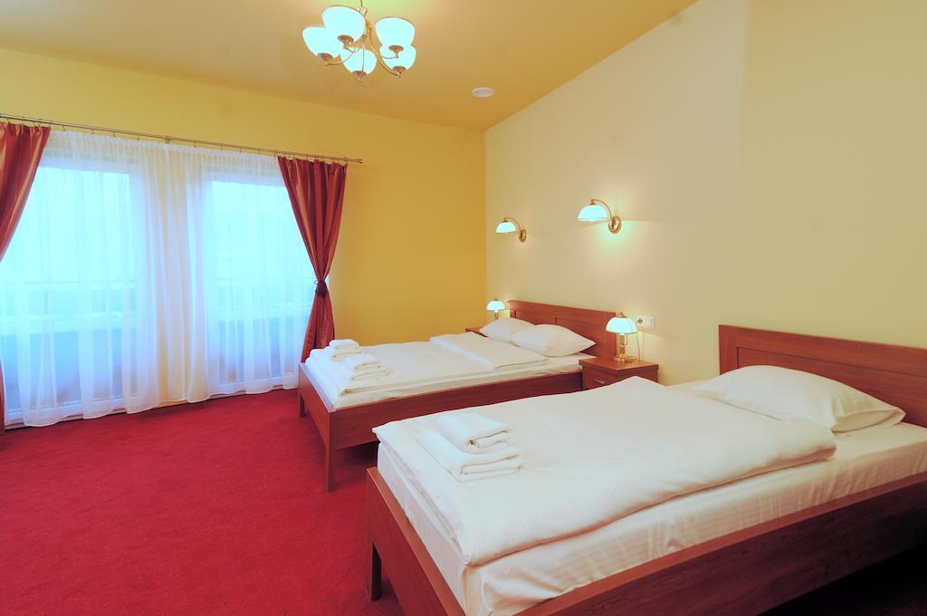Hotel Na Bloniach Bielsko-Biala Ruang foto